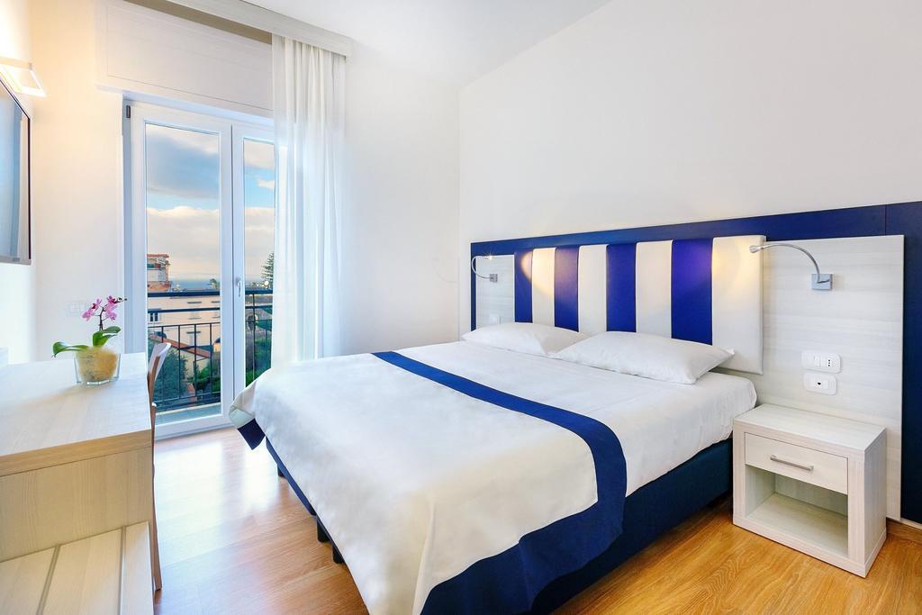 Aequa Hotel Vico Equense Zewnętrze zdjęcie
